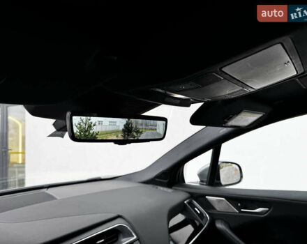 Серый Ягуар I-Pace, объемом двигателя 0 л и пробегом 98 тыс. км за 29700 $, фото 32 на Automoto.ua