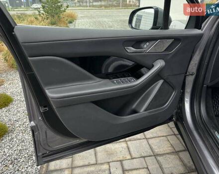 Серый Ягуар I-Pace, объемом двигателя 0 л и пробегом 98 тыс. км за 29700 $, фото 26 на Automoto.ua