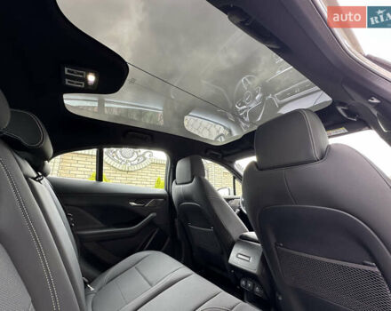 Серый Ягуар I-Pace, объемом двигателя 0 л и пробегом 115 тыс. км за 27000 $, фото 10 на Automoto.ua