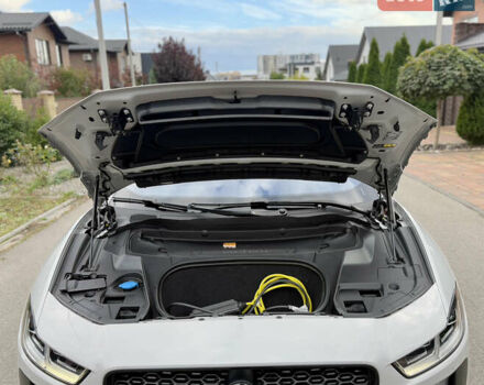 Серый Ягуар I-Pace, объемом двигателя 0 л и пробегом 85 тыс. км за 31999 $, фото 32 на Automoto.ua