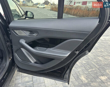 Серый Ягуар I-Pace, объемом двигателя 0 л и пробегом 86 тыс. км за 28300 $, фото 26 на Automoto.ua