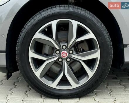 Серый Ягуар I-Pace, объемом двигателя 0 л и пробегом 91 тыс. км за 28900 $, фото 31 на Automoto.ua