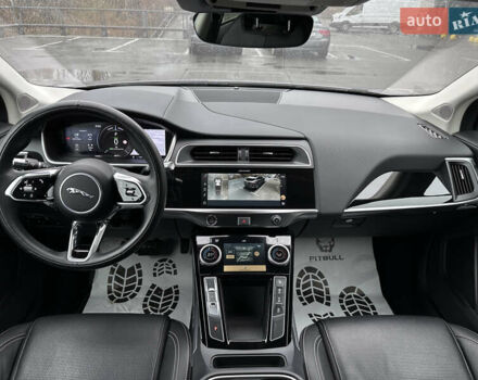 Серый Ягуар I-Pace, объемом двигателя 0 л и пробегом 118 тыс. км за 25900 $, фото 62 на Automoto.ua