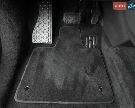 Сірий Ягуар I-Pace, об'ємом двигуна 0 л та пробігом 90 тис. км за 27999 $, фото 44 на Automoto.ua