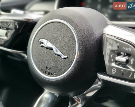 Серый Ягуар I-Pace, объемом двигателя 0 л и пробегом 288 тыс. км за 21999 $, фото 35 на Automoto.ua