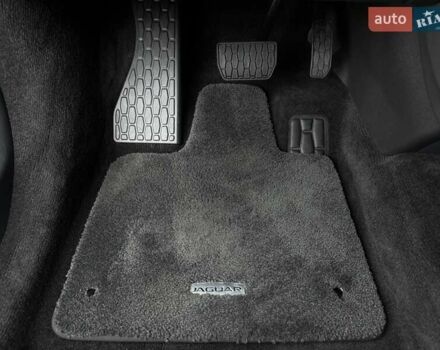 Серый Ягуар I-Pace, объемом двигателя 0 л и пробегом 91 тыс. км за 28900 $, фото 50 на Automoto.ua