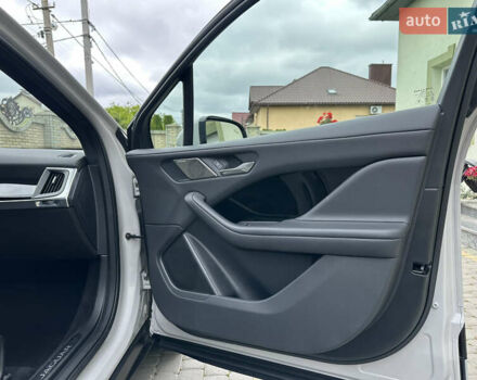 Серый Ягуар I-Pace, объемом двигателя 0 л и пробегом 115 тыс. км за 27000 $, фото 85 на Automoto.ua