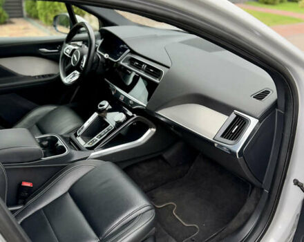 Серый Ягуар I-Pace, объемом двигателя 0 л и пробегом 85 тыс. км за 31999 $, фото 46 на Automoto.ua