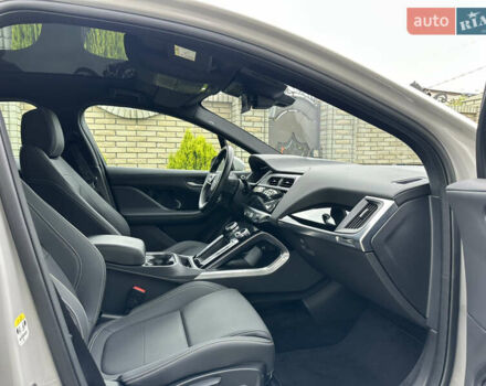 Серый Ягуар I-Pace, объемом двигателя 0 л и пробегом 115 тыс. км за 27000 $, фото 86 на Automoto.ua