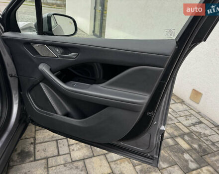 Серый Ягуар I-Pace, объемом двигателя 0 л и пробегом 98 тыс. км за 29700 $, фото 35 на Automoto.ua