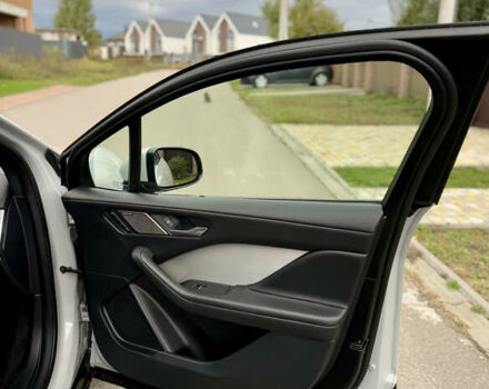 Серый Ягуар I-Pace, объемом двигателя 0 л и пробегом 85 тыс. км за 31999 $, фото 42 на Automoto.ua