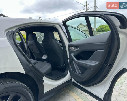 Серый Ягуар I-Pace, объемом двигателя 0 л и пробегом 115 тыс. км за 27000 $, фото 89 на Automoto.ua
