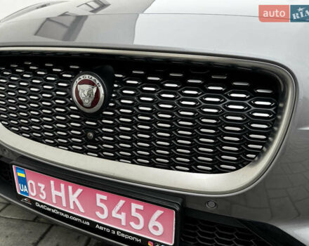 Серый Ягуар I-Pace, объемом двигателя 0 л и пробегом 98 тыс. км за 29700 $, фото 12 на Automoto.ua