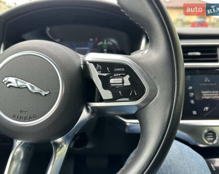 Серый Ягуар I-Pace, объемом двигателя 0 л и пробегом 115 тыс. км за 27000 $, фото 65 на Automoto.ua