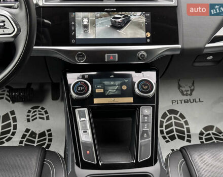 Серый Ягуар I-Pace, объемом двигателя 0 л и пробегом 118 тыс. км за 25900 $, фото 64 на Automoto.ua