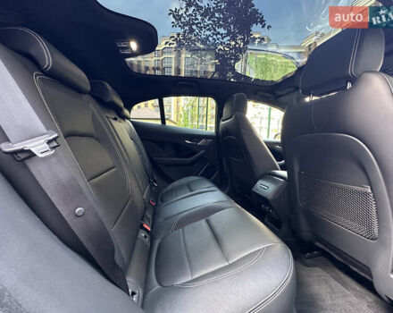 Серый Ягуар I-Pace, объемом двигателя 0 л и пробегом 82 тыс. км за 30900 $, фото 42 на Automoto.ua