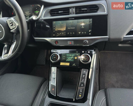 Серый Ягуар I-Pace, объемом двигателя 0 л и пробегом 86 тыс. км за 28300 $, фото 30 на Automoto.ua