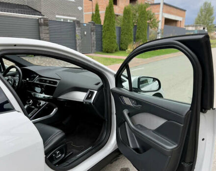Серый Ягуар I-Pace, объемом двигателя 0 л и пробегом 85 тыс. км за 31999 $, фото 44 на Automoto.ua