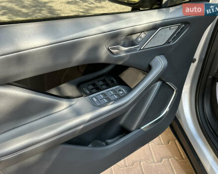 Серый Ягуар I-Pace, объемом двигателя 0 л и пробегом 88 тыс. км за 36900 $, фото 25 на Automoto.ua