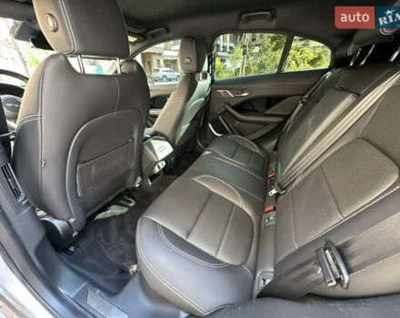 Серый Ягуар I-Pace, объемом двигателя 0 л и пробегом 88 тыс. км за 36900 $, фото 33 на Automoto.ua