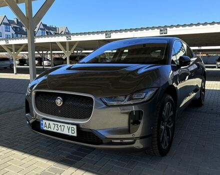 Серый Ягуар I-Pace, объемом двигателя 0.4 л и пробегом 130 тыс. км за 23200 $, фото 1 на Automoto.ua