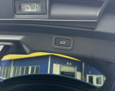 Синий Ягуар I-Pace, объемом двигателя 0 л и пробегом 87 тыс. км за 25000 $, фото 12 на Automoto.ua