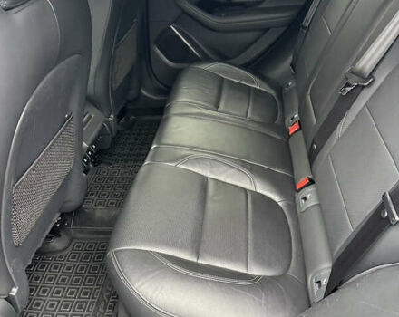 Синий Ягуар I-Pace, объемом двигателя 0 л и пробегом 87 тыс. км за 25000 $, фото 9 на Automoto.ua