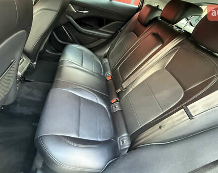 Синий Ягуар I-Pace, объемом двигателя 0 л и пробегом 107 тыс. км за 23500 $, фото 44 на Automoto.ua