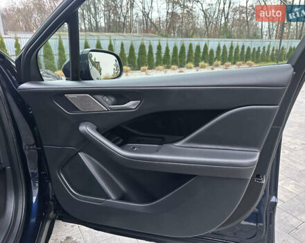 Синій Ягуар I-Pace, об'ємом двигуна 0 л та пробігом 118 тис. км за 24674 $, фото 25 на Automoto.ua