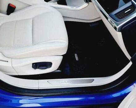 Синий Ягуар I-Pace, объемом двигателя 0 л и пробегом 99 тыс. км за 24999 $, фото 75 на Automoto.ua