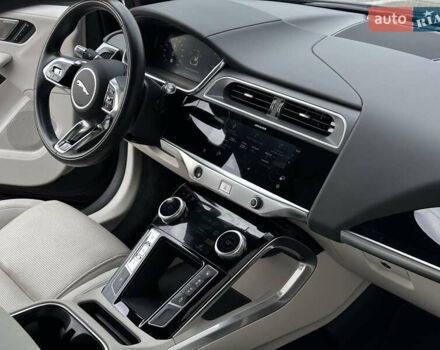 Синий Ягуар I-Pace, объемом двигателя 0 л и пробегом 107 тыс. км за 26500 $, фото 50 на Automoto.ua