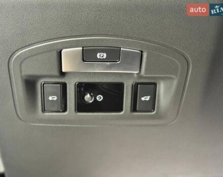 Синий Ягуар I-Pace, объемом двигателя 0 л и пробегом 68 тыс. км за 31900 $, фото 23 на Automoto.ua