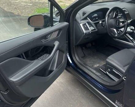 Синий Ягуар I-Pace, объемом двигателя 0 л и пробегом 92 тыс. км за 27299 $, фото 29 на Automoto.ua