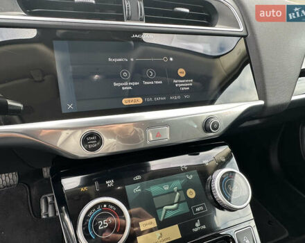 Синій Ягуар I-Pace, об'ємом двигуна 0 л та пробігом 118 тис. км за 24674 $, фото 46 на Automoto.ua