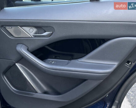 Синий Ягуар I-Pace, объемом двигателя 0 л и пробегом 117 тыс. км за 23500 $, фото 70 на Automoto.ua