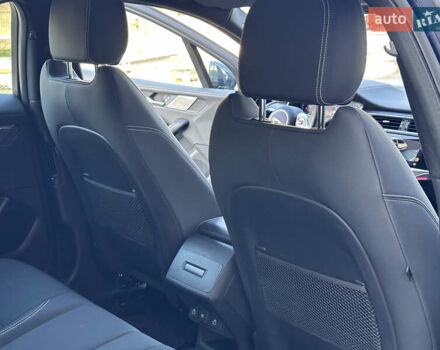 Синий Ягуар I-Pace, объемом двигателя 0 л и пробегом 117 тыс. км за 23500 $, фото 69 на Automoto.ua