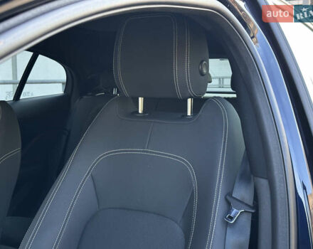 Синий Ягуар I-Pace, объемом двигателя 0 л и пробегом 117 тыс. км за 23500 $, фото 55 на Automoto.ua