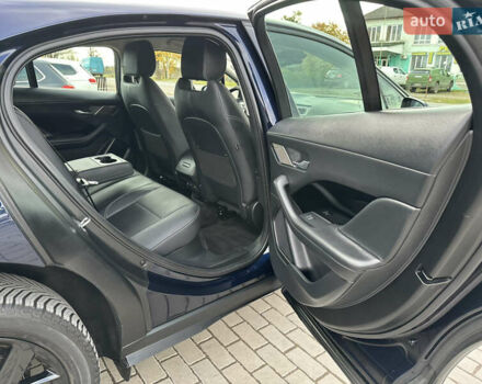 Синій Ягуар I-Pace, об'ємом двигуна 0 л та пробігом 118 тис. км за 23992 $, фото 40 на Automoto.ua