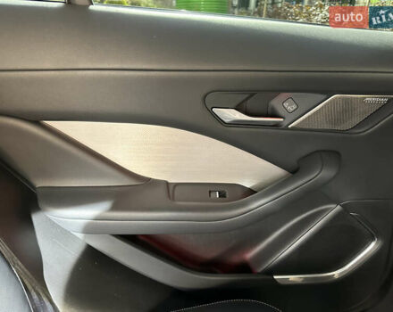 Синий Ягуар I-Pace, объемом двигателя 0 л и пробегом 69 тыс. км за 38900 $, фото 38 на Automoto.ua