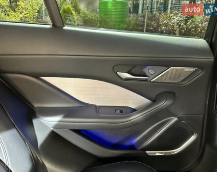 Синий Ягуар I-Pace, объемом двигателя 0 л и пробегом 69 тыс. км за 38900 $, фото 37 на Automoto.ua