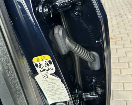 Синій Ягуар I-Pace, об'ємом двигуна 0 л та пробігом 118 тис. км за 23992 $, фото 71 на Automoto.ua