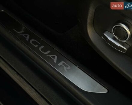 Синий Ягуар I-Pace, объемом двигателя 0 л и пробегом 81 тыс. км за 29500 $, фото 49 на Automoto.ua