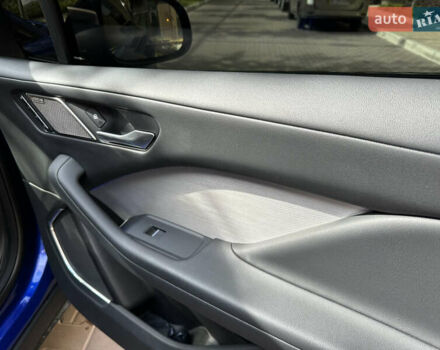 Синий Ягуар I-Pace, объемом двигателя 0 л и пробегом 69 тыс. км за 38900 $, фото 29 на Automoto.ua