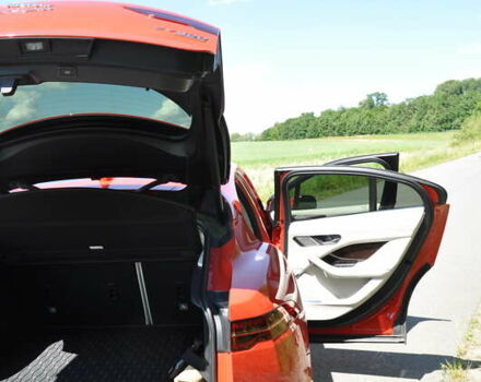 Помаранчевий Ягуар I-Pace, об'ємом двигуна 0 л та пробігом 42 тис. км за 26999 $, фото 29 на Automoto.ua