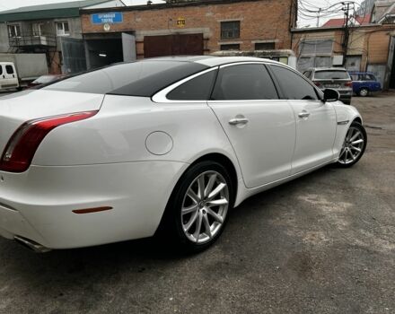 Белый Ягуар XJL, объемом двигателя 3 л и пробегом 100 тыс. км за 17247 $, фото 9 на Automoto.ua
