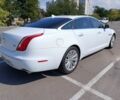 Белый Ягуар XJL, объемом двигателя 3 л и пробегом 210 тыс. км за 14608 $, фото 2 на Automoto.ua