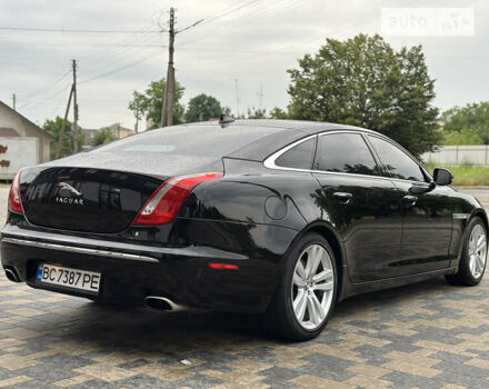 Черный Ягуар XJL, объемом двигателя 3 л и пробегом 170 тыс. км за 24500 $, фото 65 на Automoto.ua