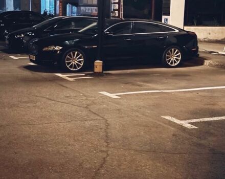 Черный Ягуар XJL, объемом двигателя 3 л и пробегом 2 тыс. км за 10500 $, фото 11 на Automoto.ua