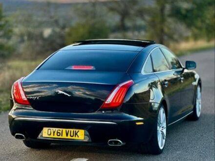 Черный Ягуар XJL, объемом двигателя 3 л и пробегом 3 тыс. км за 7500 $, фото 1 на Automoto.ua