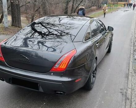 Сірий Ягуар XJL, об'ємом двигуна 3 л та пробігом 230 тис. км за 30000 $, фото 3 на Automoto.ua